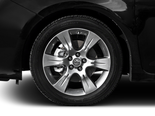 2017 Toyota Sienna SE 8 Passenger