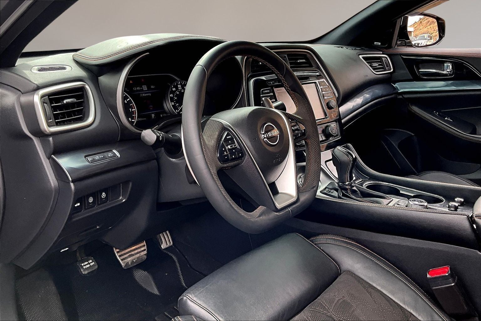 2023 Nissan Maxima SR