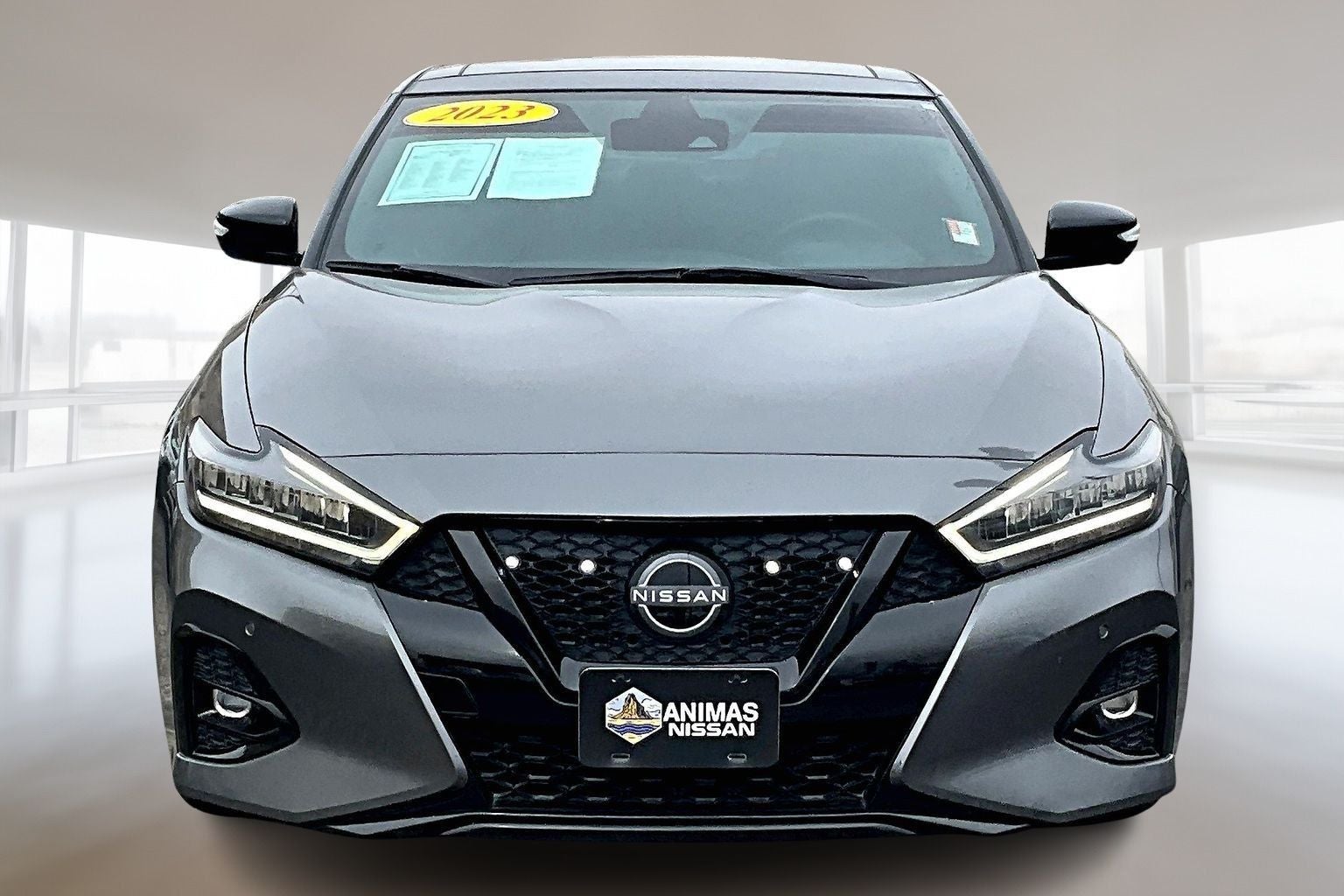 2023 Nissan Maxima SR