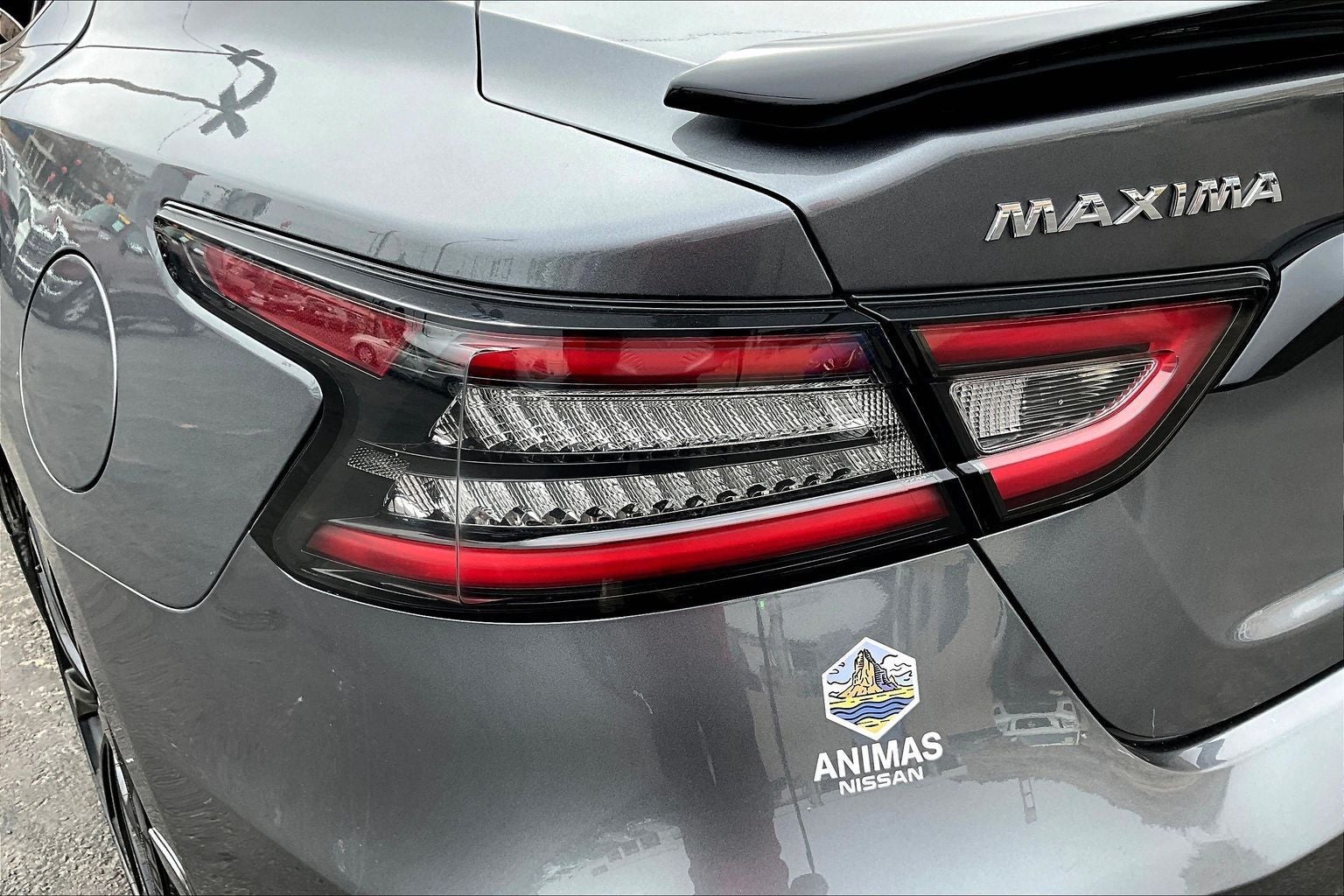 2023 Nissan Maxima SR