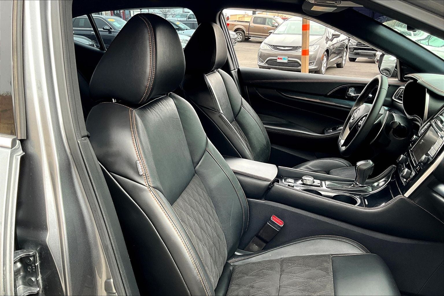 2023 Nissan Maxima SR