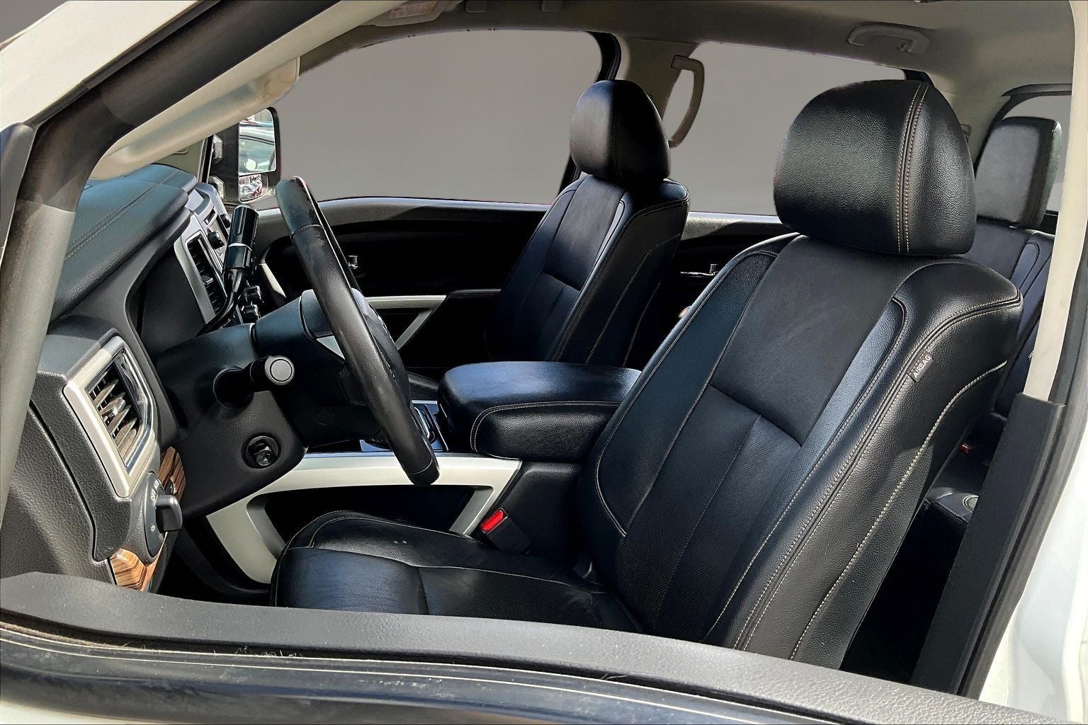 2018 Nissan Titan SL