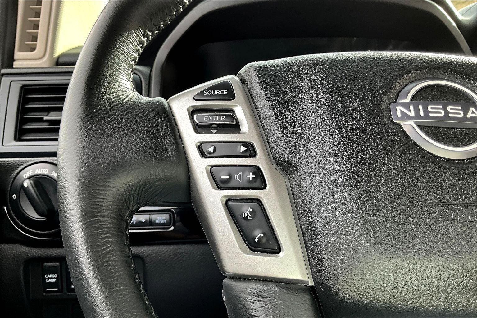 2024 Nissan Titan SV