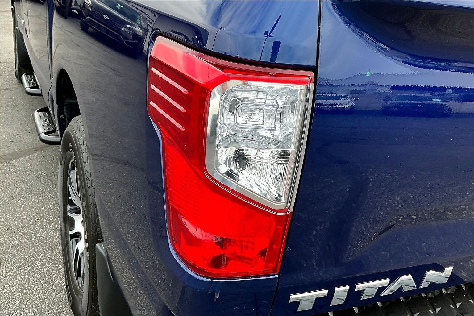 2024 Nissan Titan SV