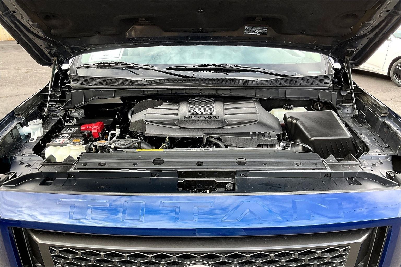 2024 Nissan Titan SV