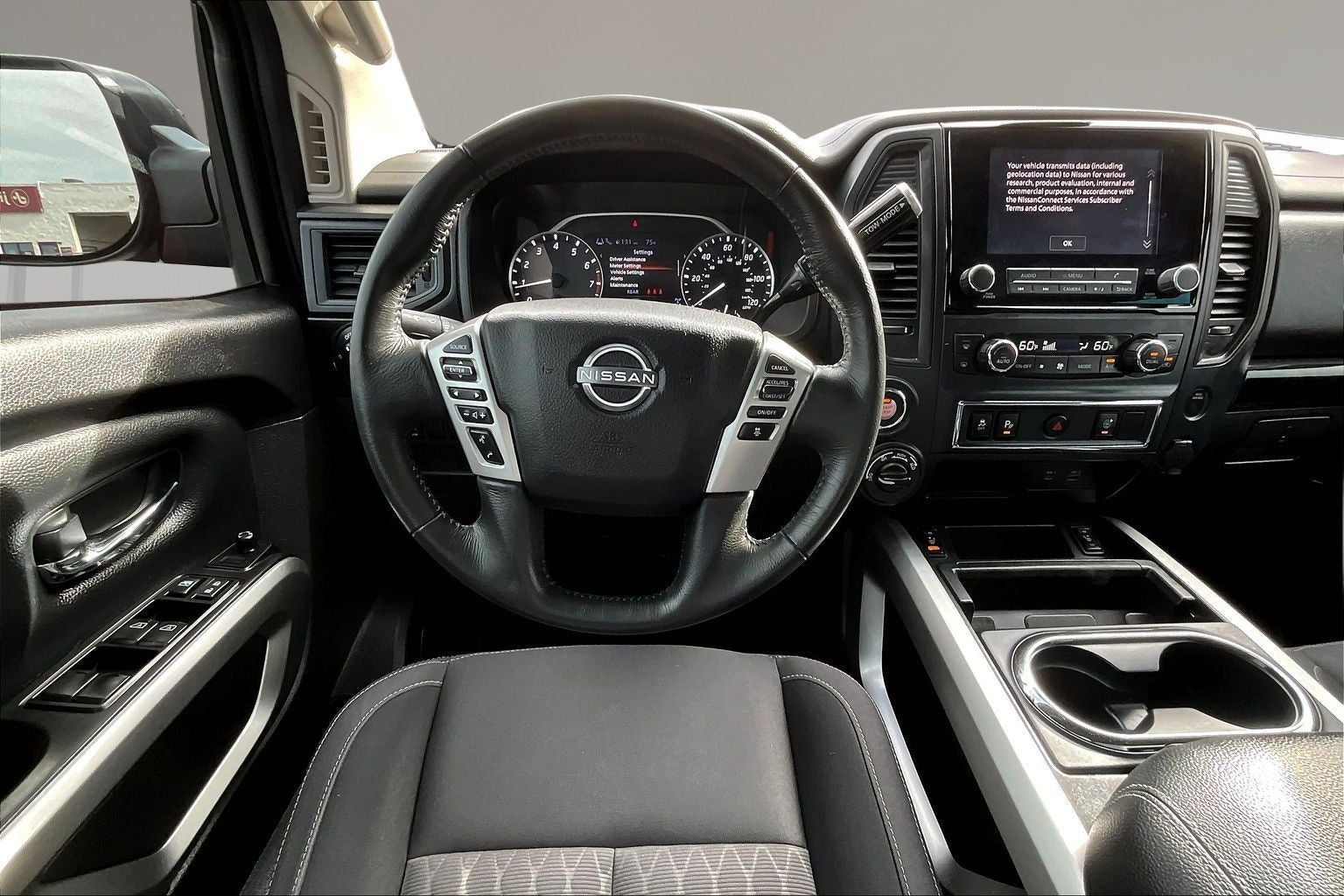 2024 Nissan Titan SV
