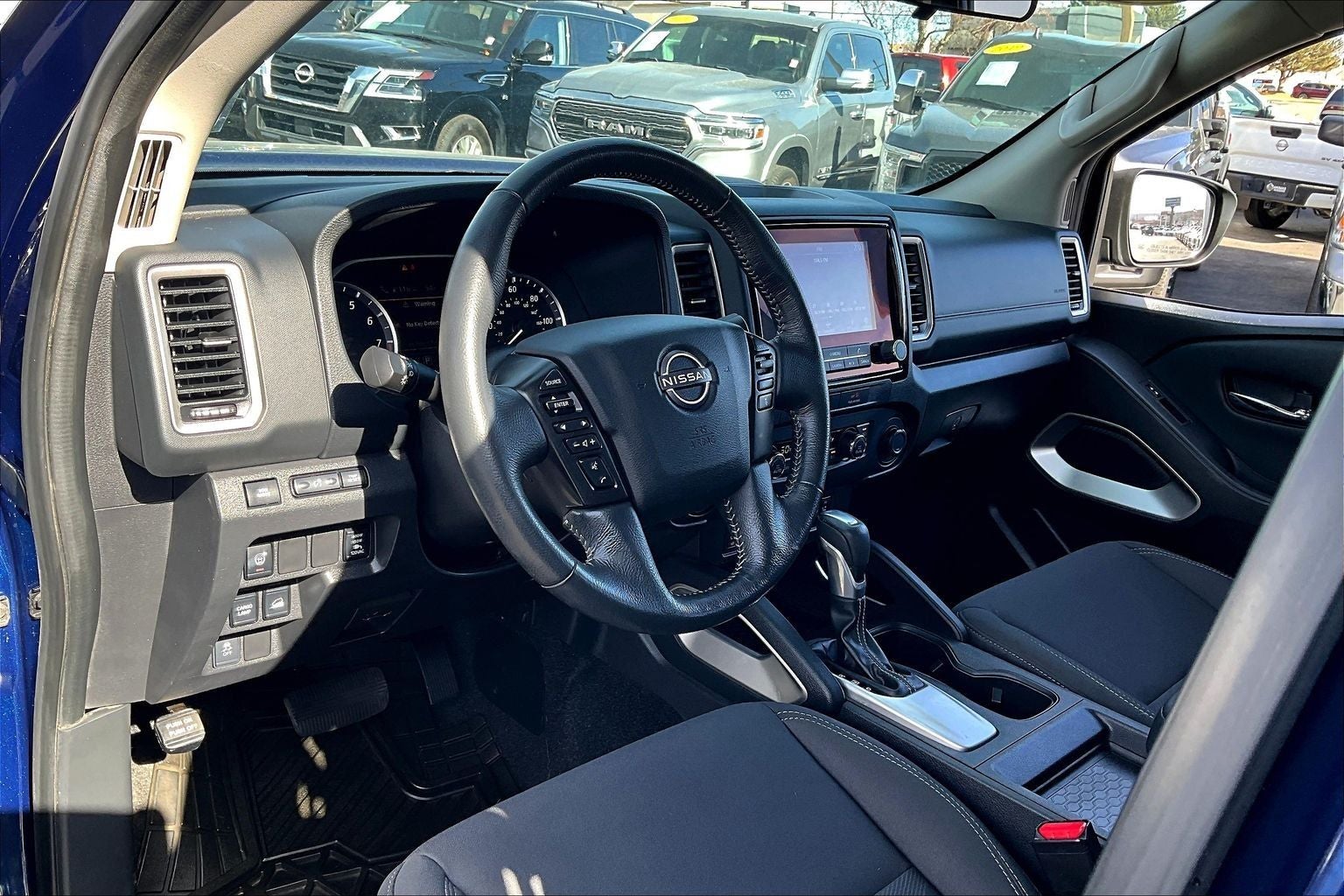 2022 Nissan Frontier SV