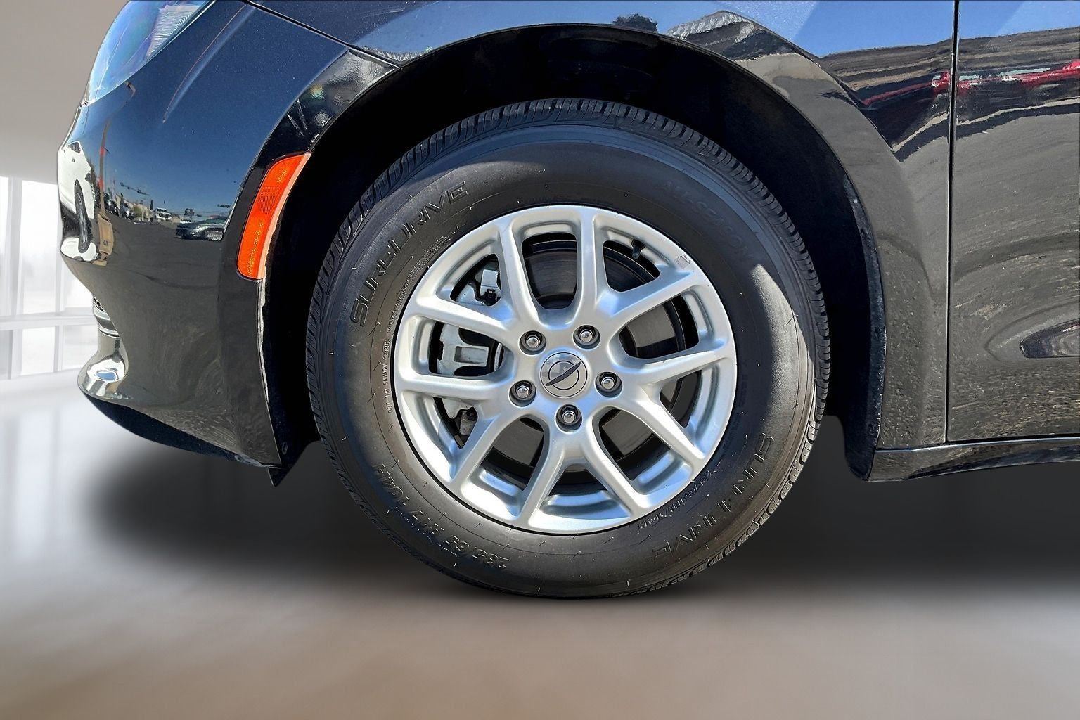 2022 Chrysler Voyager LX