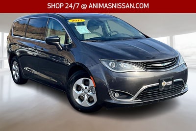 2017 Chrysler Pacifica Hybrid Touring Plus