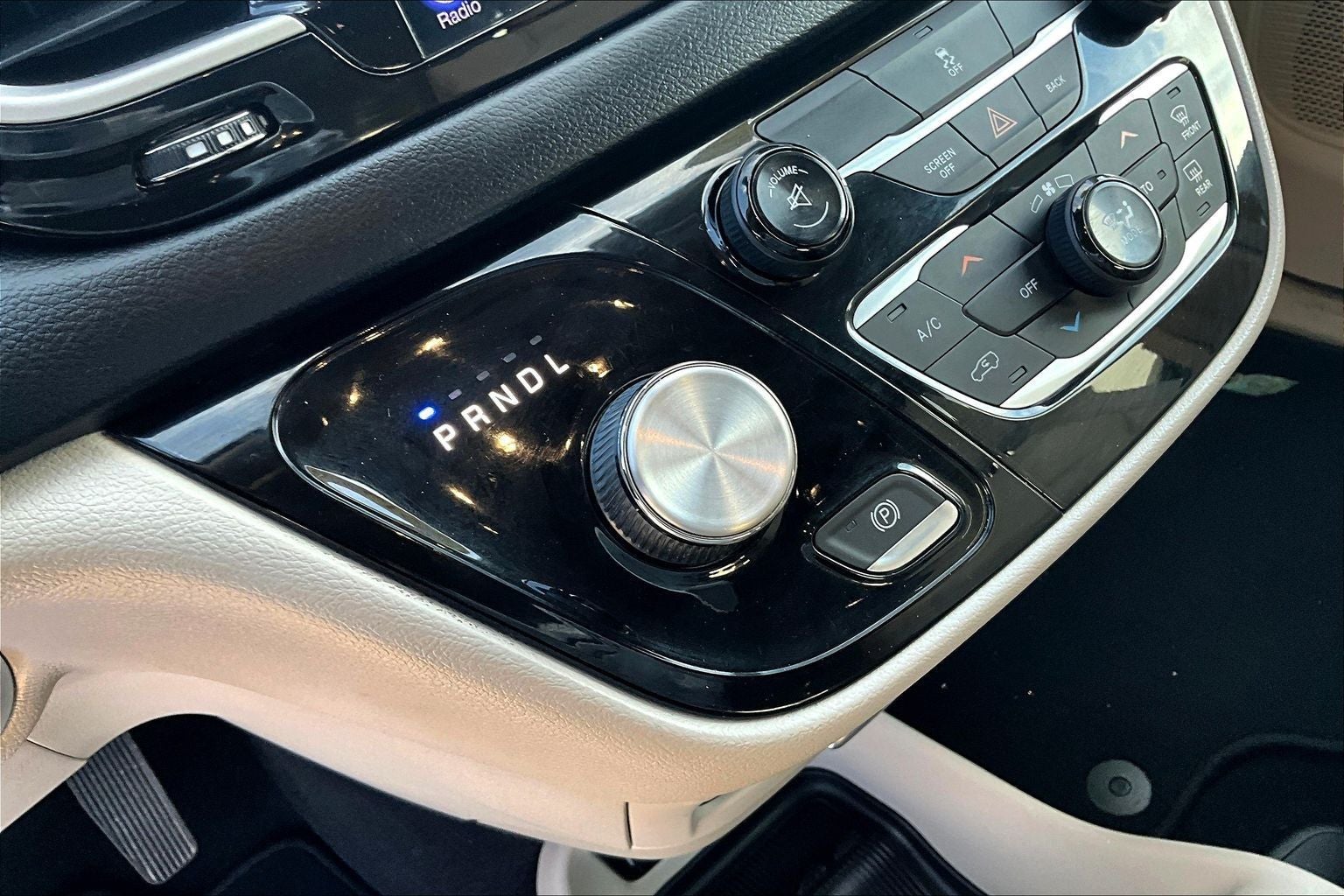 2017 Chrysler Pacifica Hybrid Touring Plus