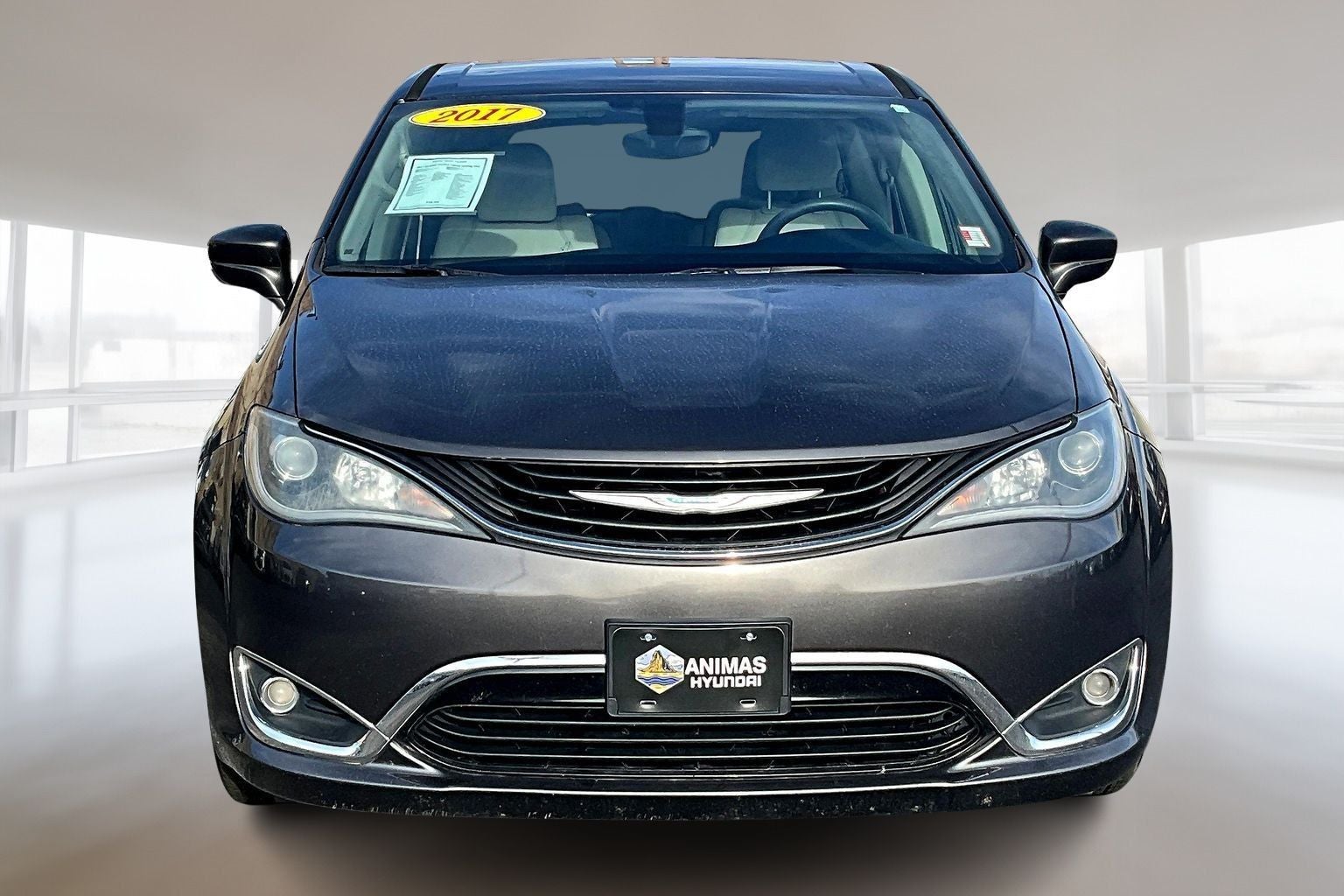 2017 Chrysler Pacifica Hybrid Touring Plus