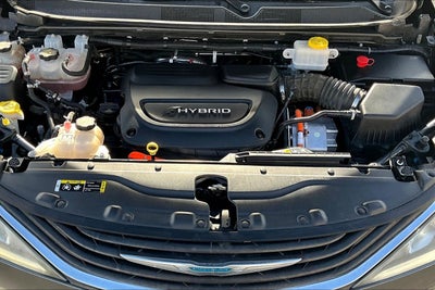 2017 Chrysler Pacifica Hybrid Touring Plus