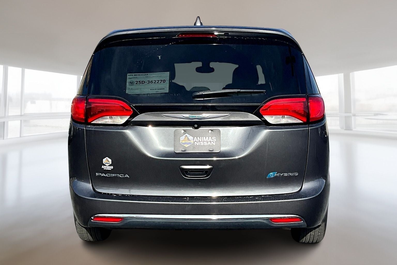 2017 Chrysler Pacifica Hybrid Touring Plus