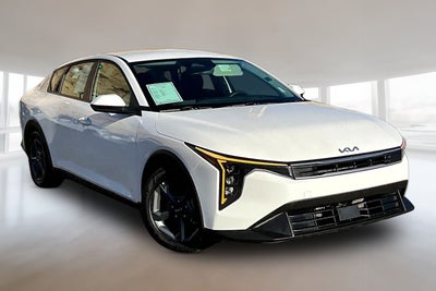 2025 Kia K4 LXS