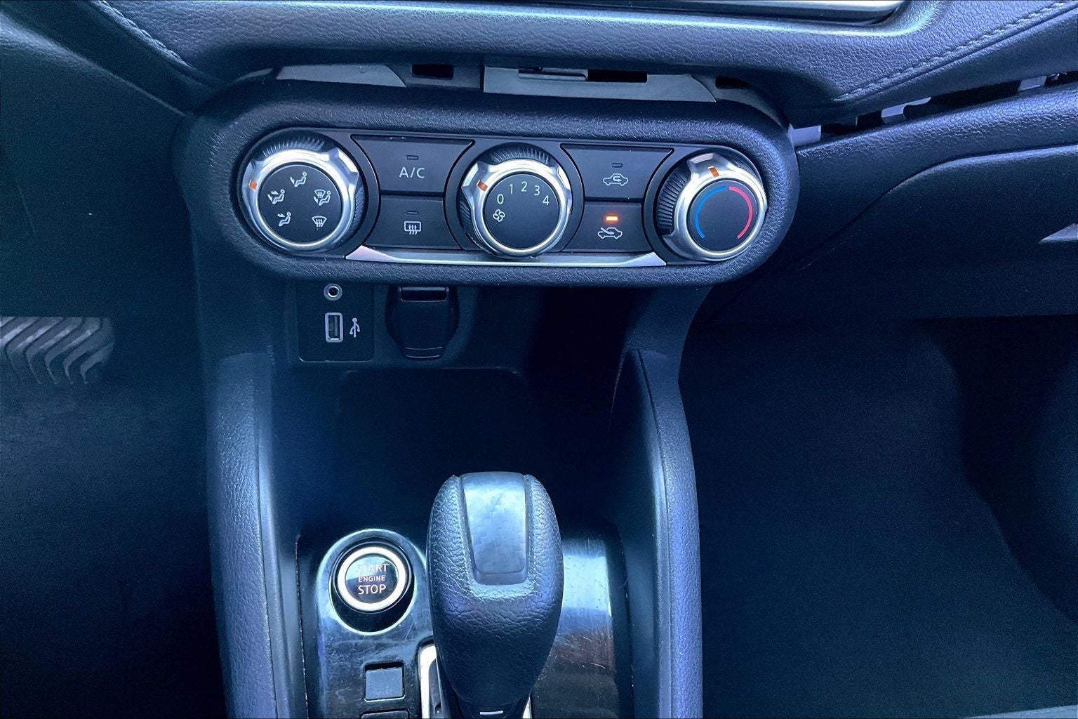 2020 Nissan Versa 1.6 S