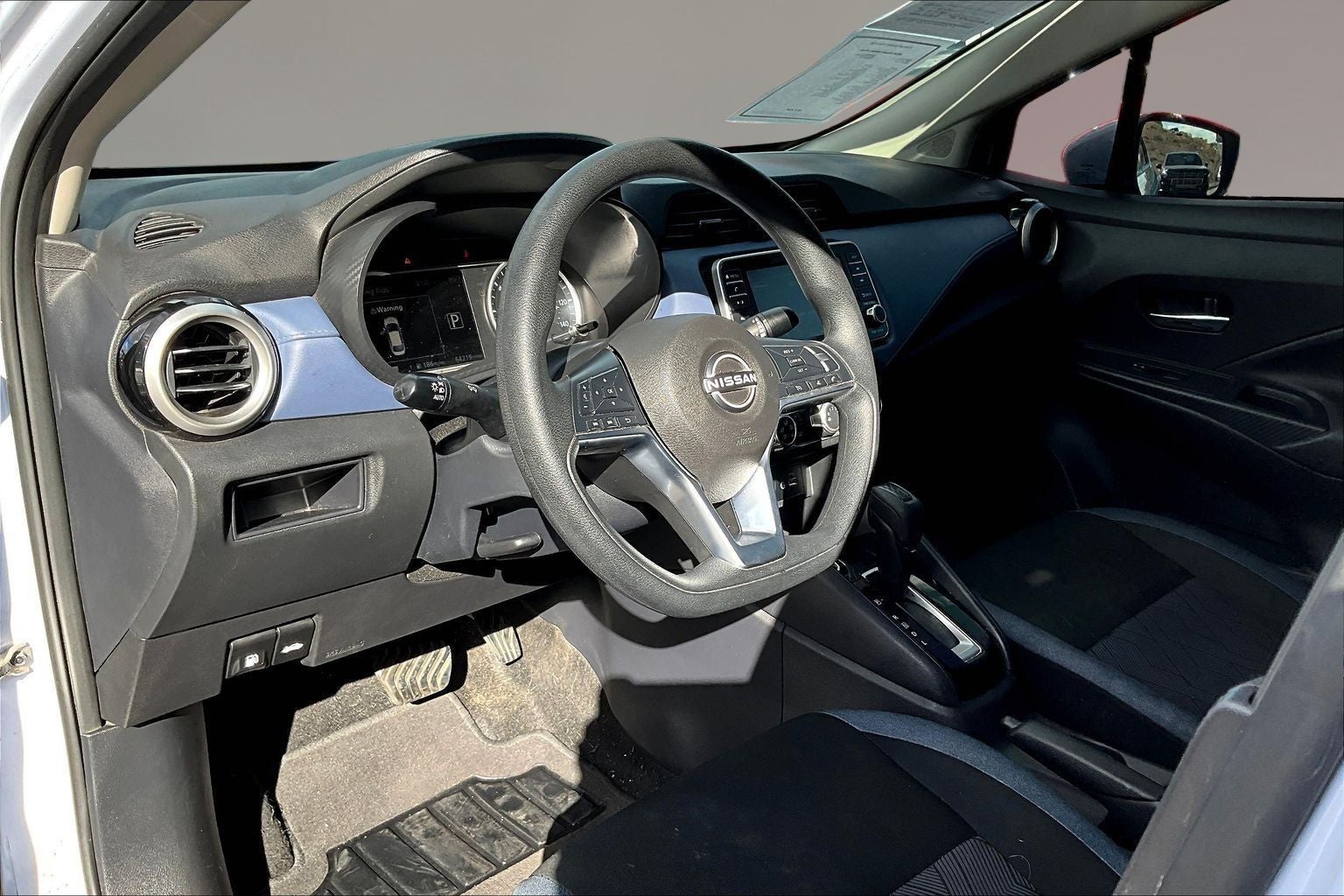 2024 Nissan Versa 1.6 SV