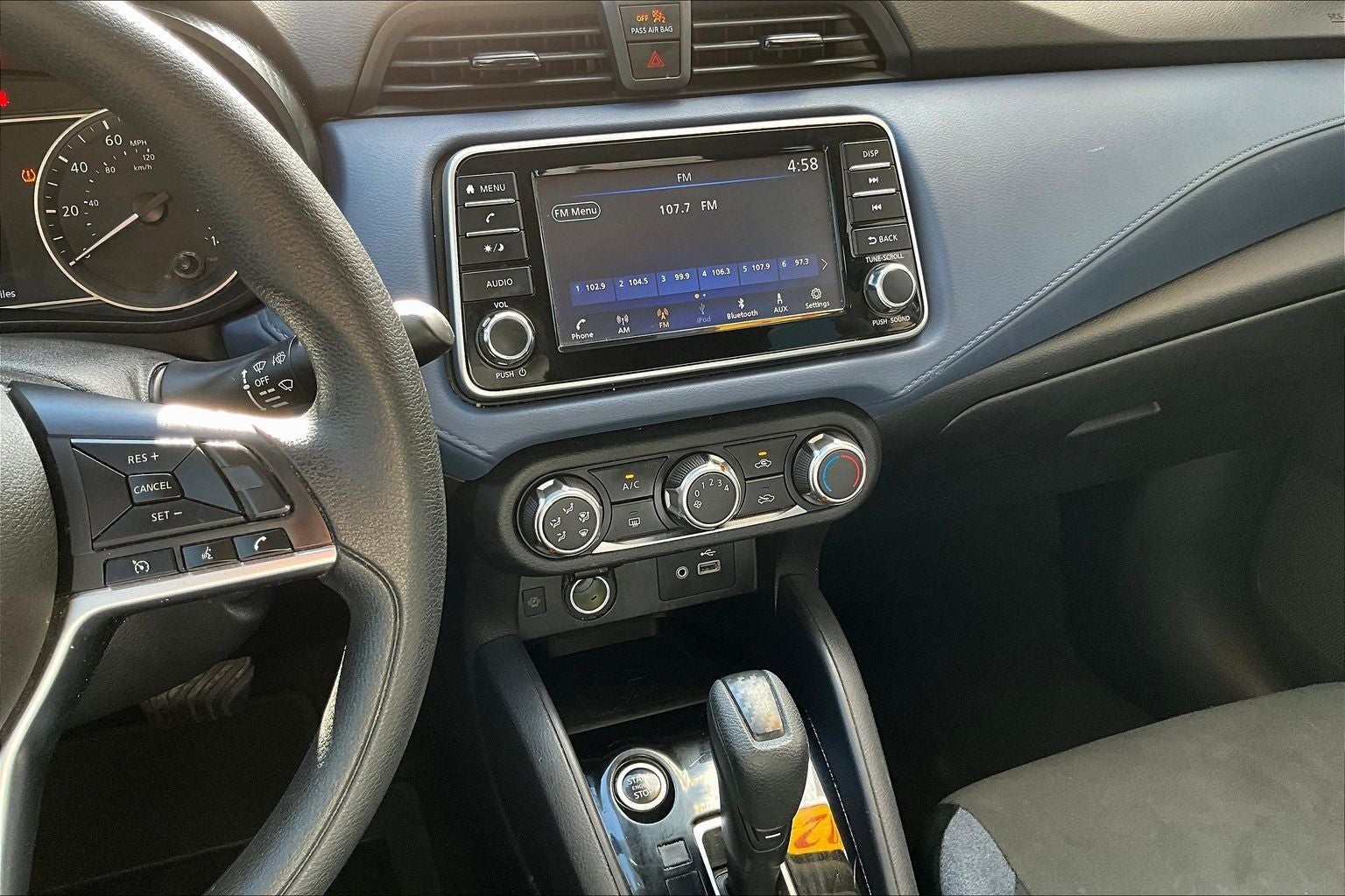 2024 Nissan Versa 1.6 SV