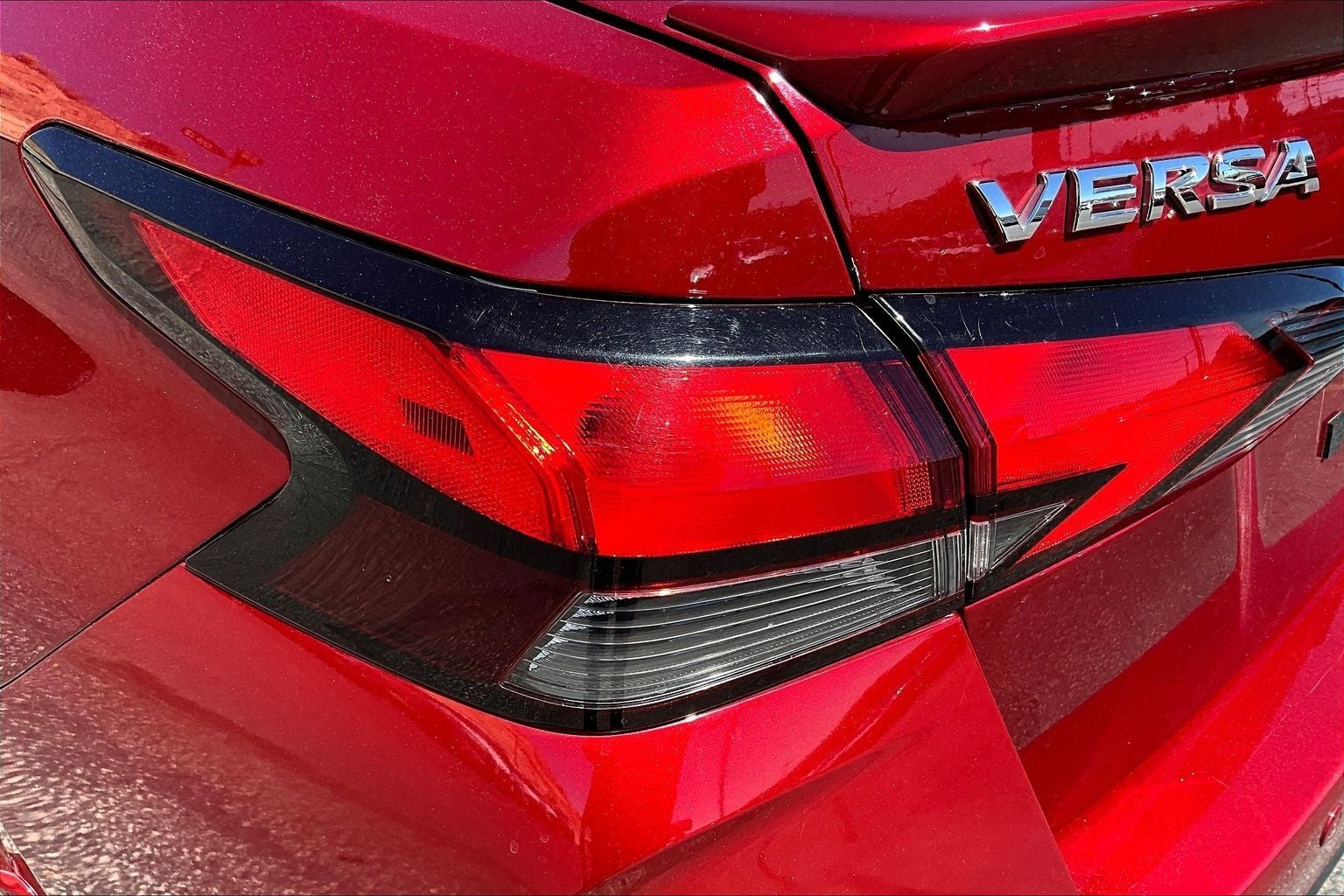 2021 Nissan Versa 1.6 SR