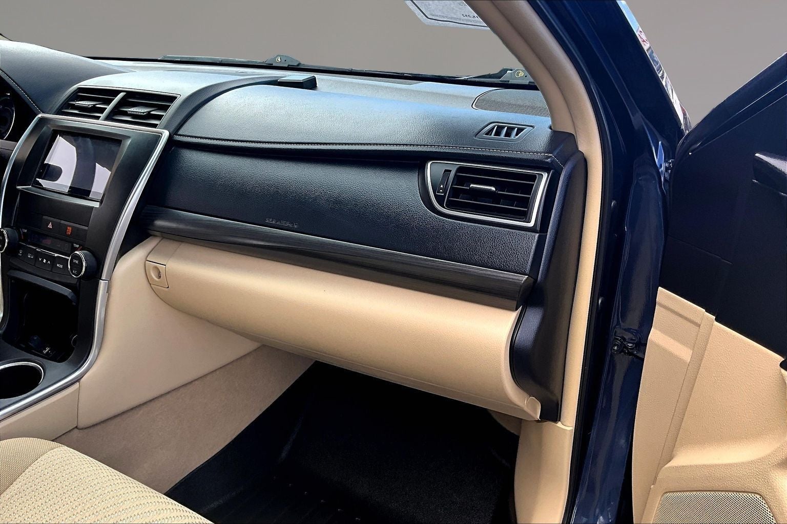 2015 Toyota Camry Hybrid LE