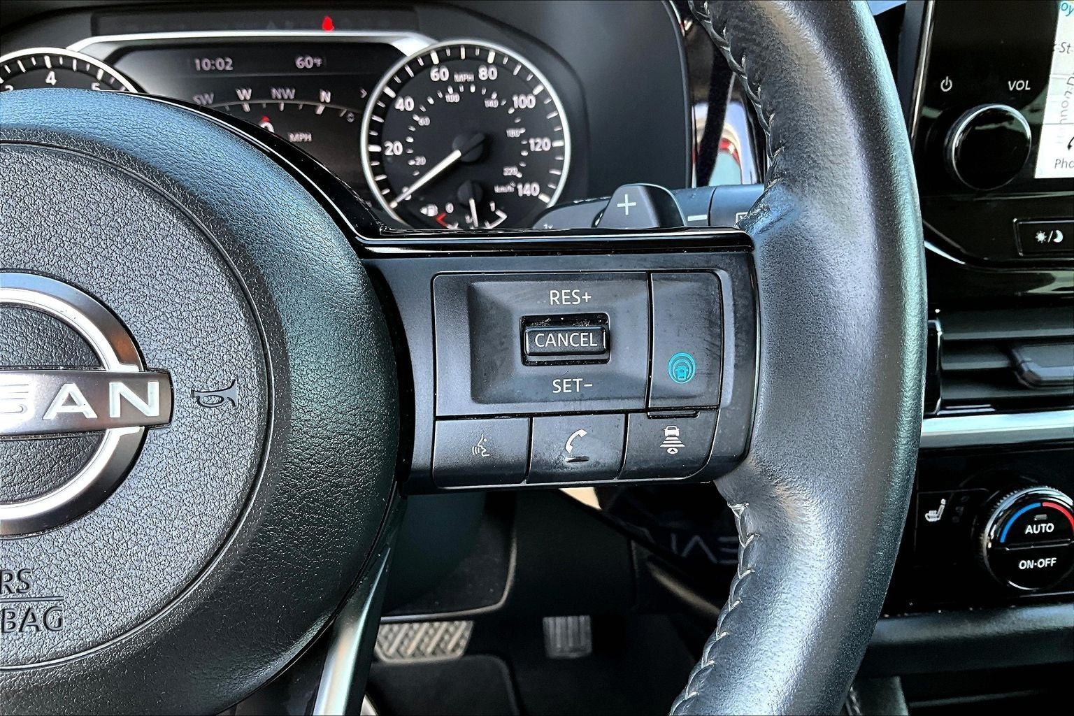 2022 Nissan Pathfinder SL
