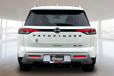 2022 Nissan Pathfinder SL