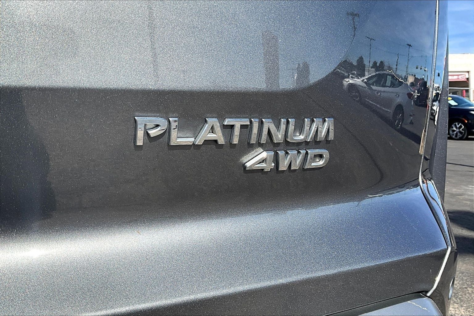 2023 Nissan Pathfinder Platinum