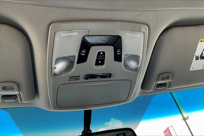 2017 Toyota Sienna SE 8 Passenger