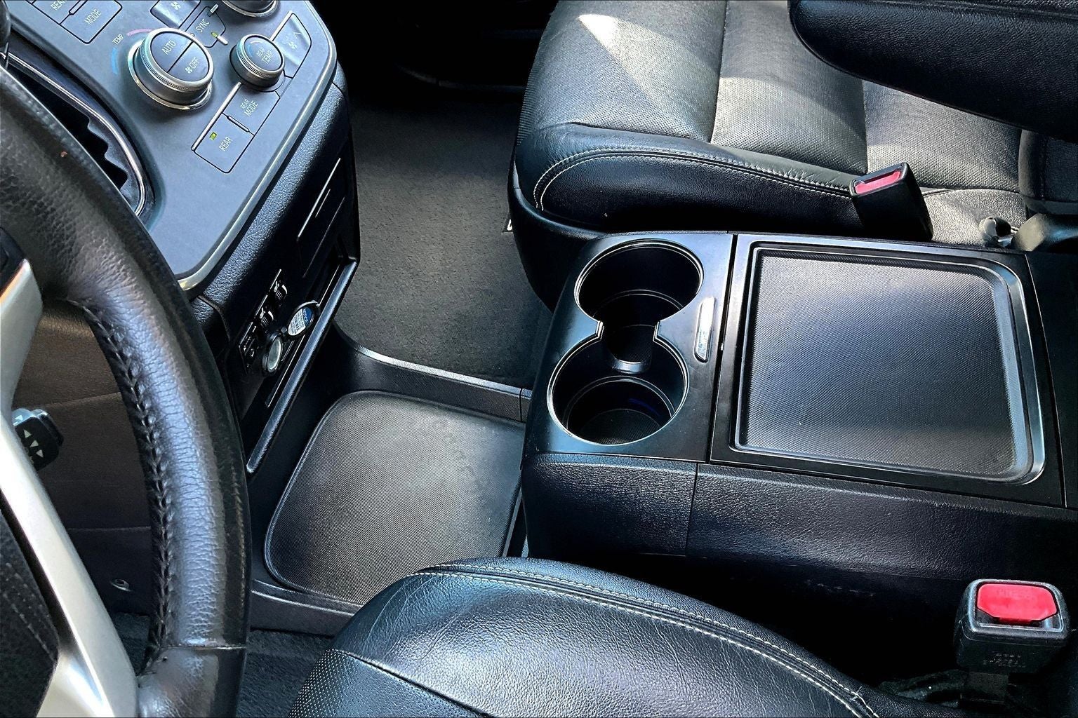 2017 Toyota Sienna SE 8 Passenger
