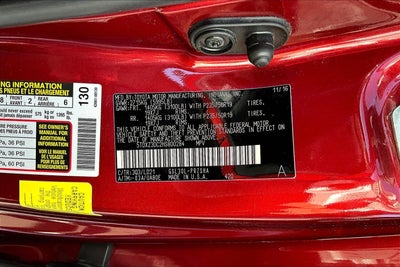 2017 Toyota Sienna SE 8 Passenger