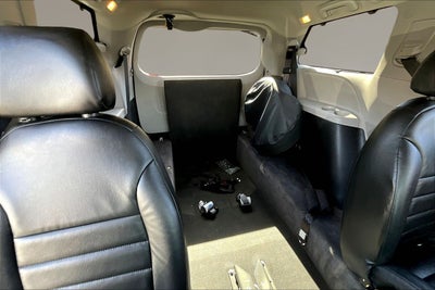 2017 Toyota Sienna SE 8 Passenger