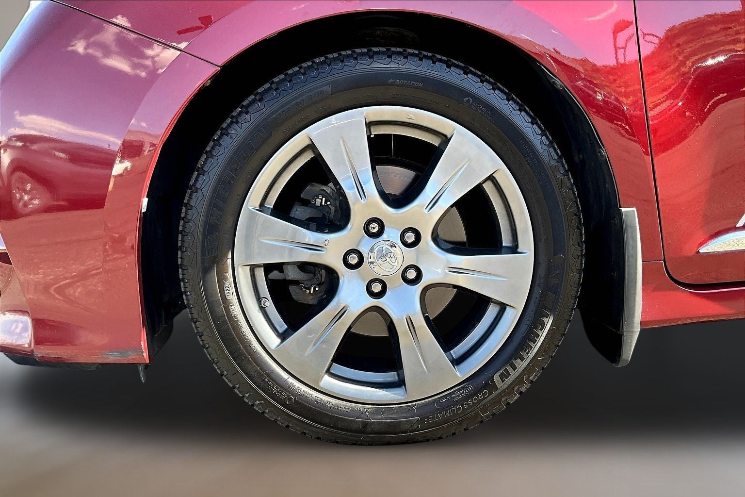 2017 Toyota Sienna SE 8 Passenger