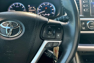 2018 Toyota Highlander Base