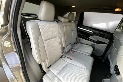 2018 Toyota Highlander Base