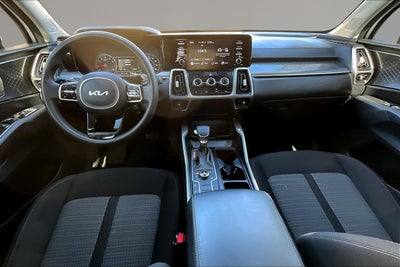 2022 Kia Sorento LX