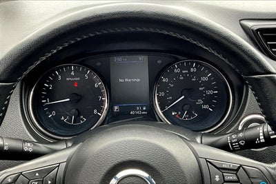2022 Nissan Rogue Sport SV