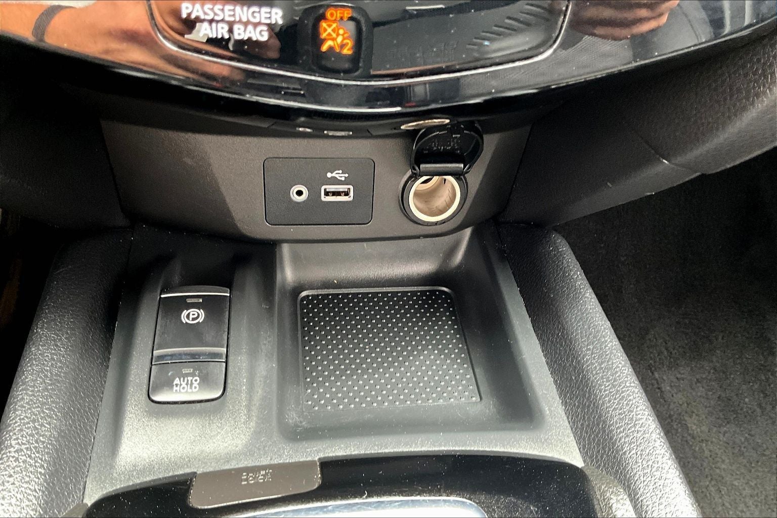 2022 Nissan Rogue Sport SV