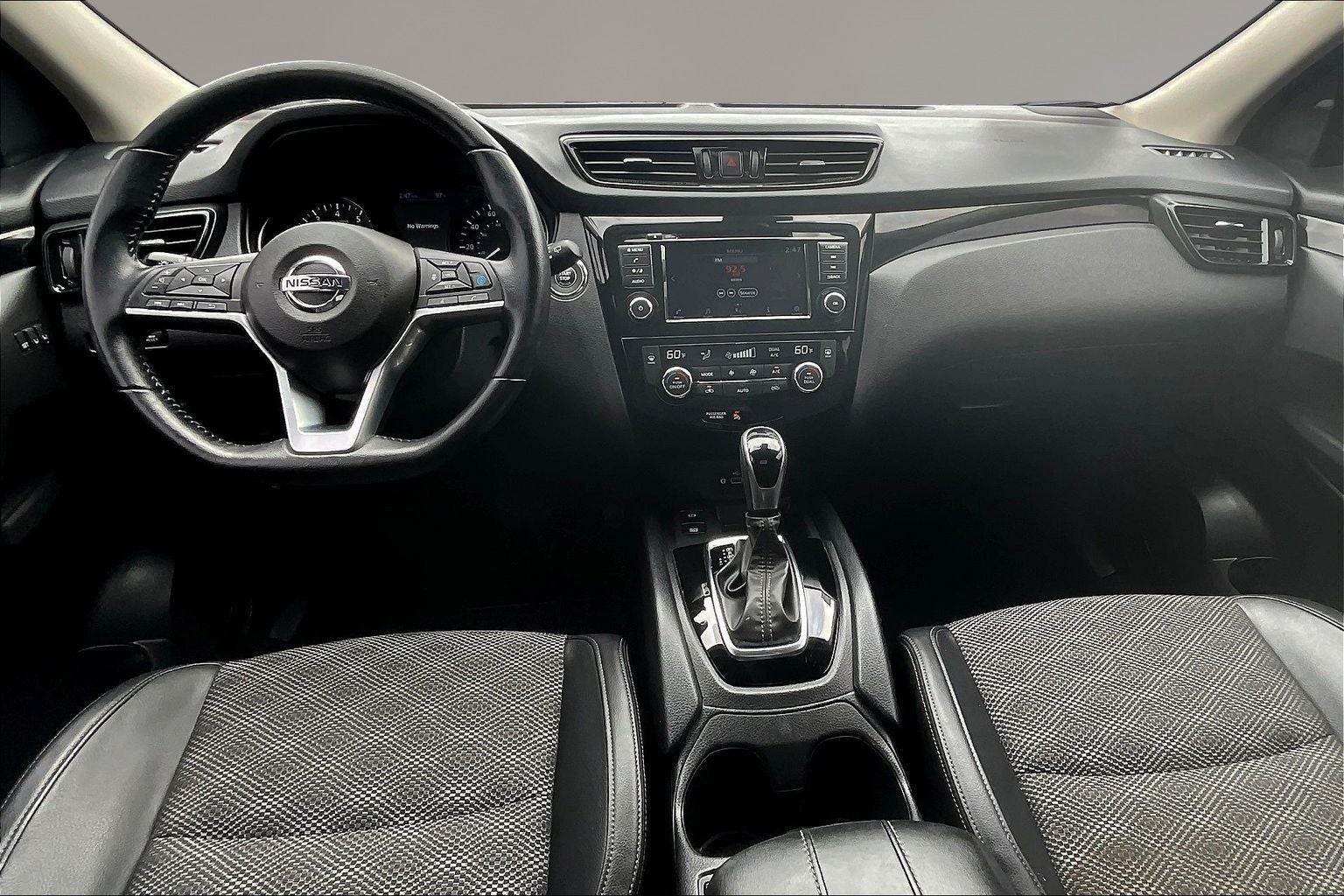 2022 Nissan Rogue Sport SV