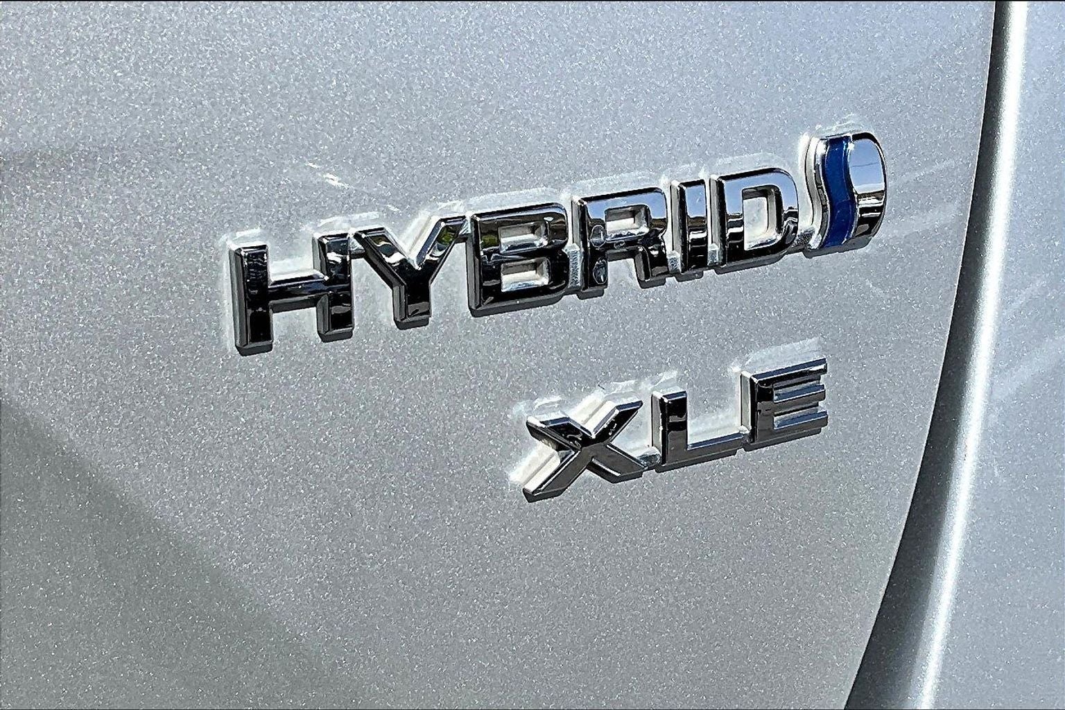 2022 Toyota Prius XLE