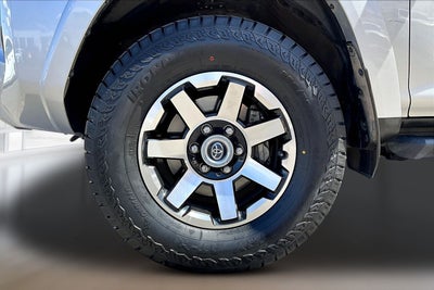 2022 Toyota 4Runner TRD Off-Road