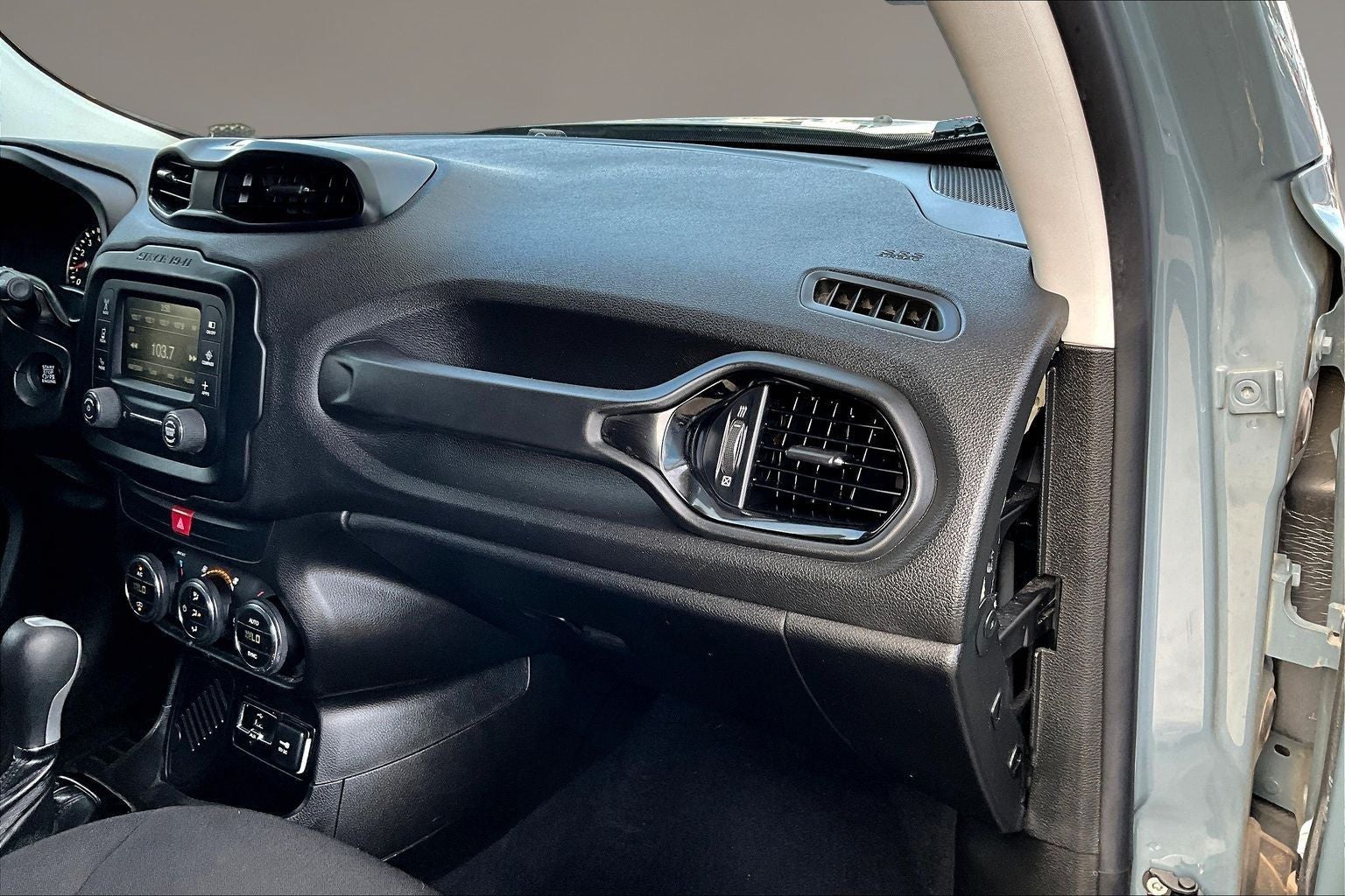 2017 Jeep Renegade Altitude